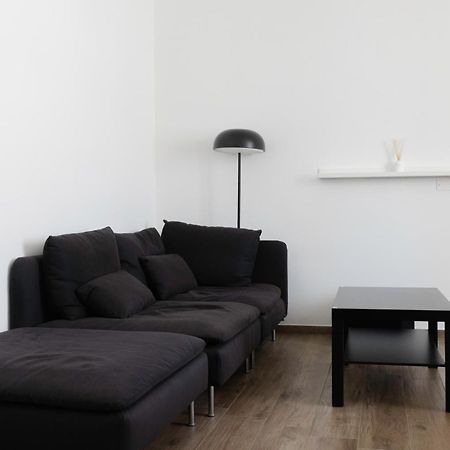 Sunrise Waterfront - Central Apartment With Sea View Balcony - Молфета Екстериор снимка
