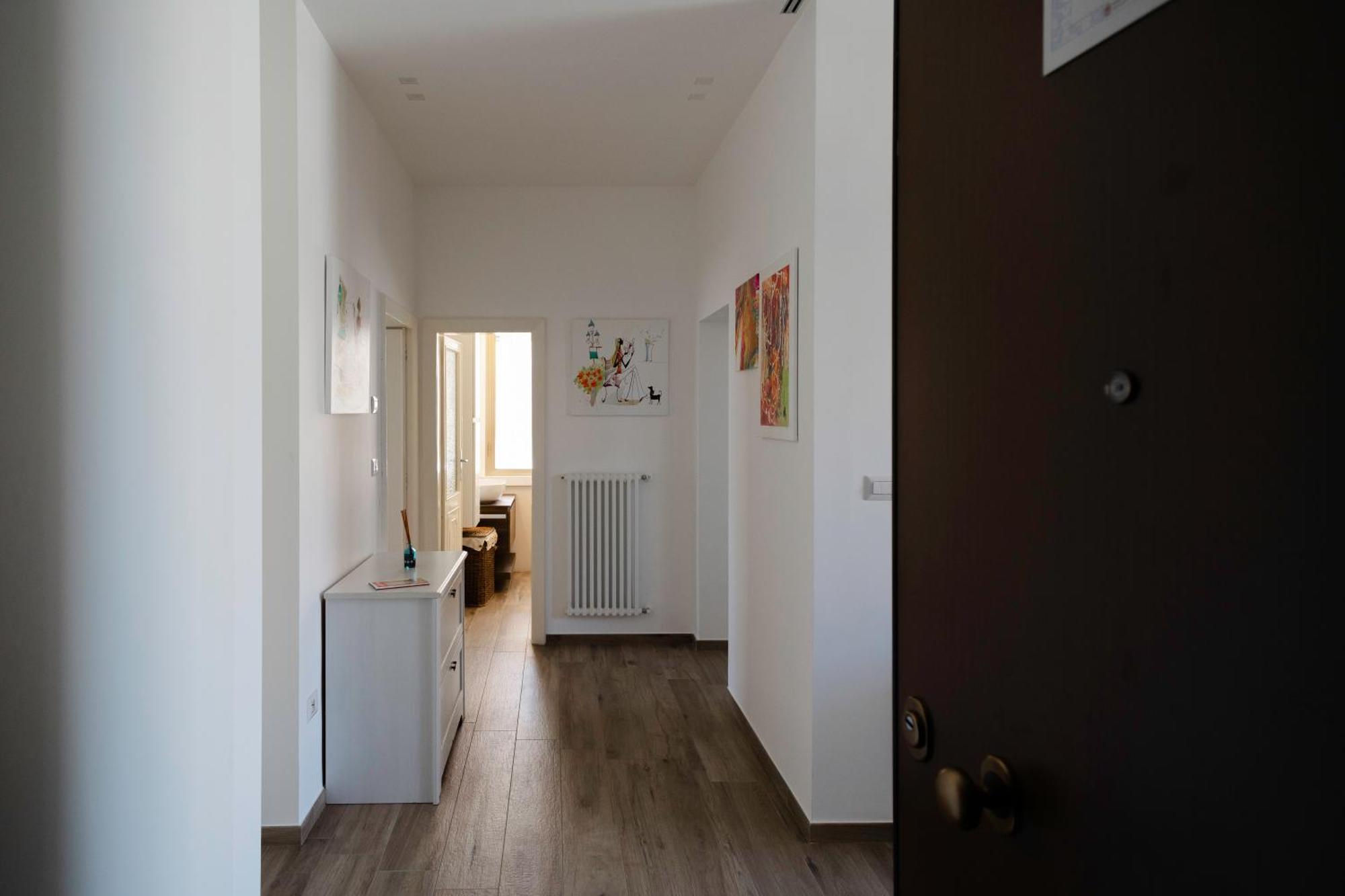 Sunrise Waterfront - Central Apartment With Sea View Balcony - Молфета Екстериор снимка
